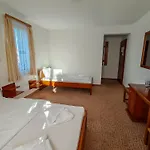 Hotel Todeva House And Tavern 3*