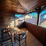 Hotel Todeva House And Tavern