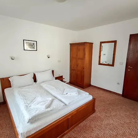 Todeva House And Tavern Ξενοδοχείο 3*