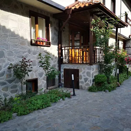 Todeva House And Tavern Μπάνσκο