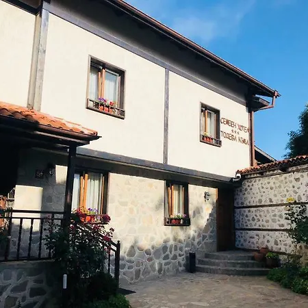 Todeva House And Tavern