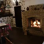 Otel Todeva House And Tavern
