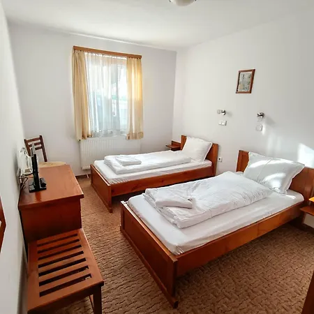 Hotel Todeva House And Tavern