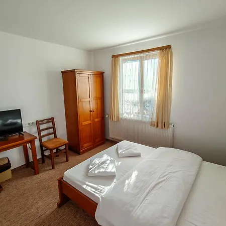 Todeva House And Tavern