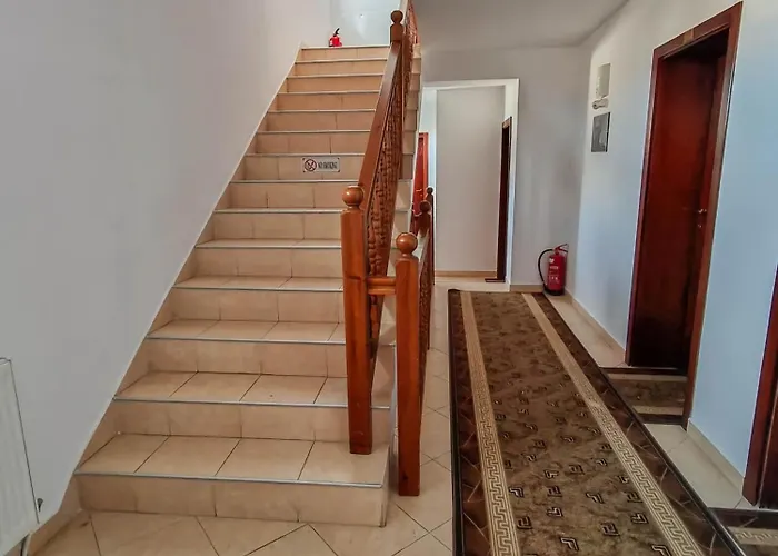 Todeva House And Tavern 3*