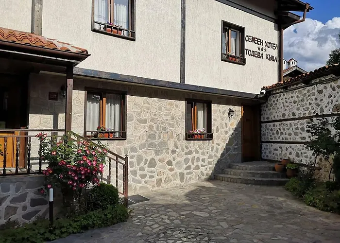 Ξενοδοχείο Todeva House And Tavern 3*