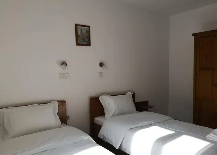 Todeva House And Tavern