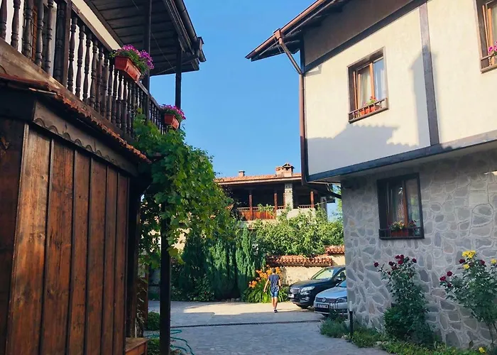 Todeva House And Tavern